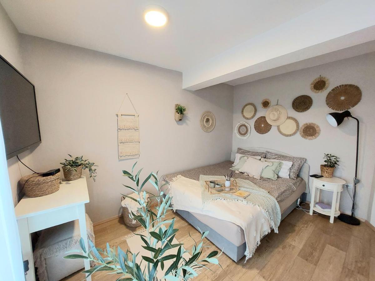 Vineyard Cottage Lan Na Hribu Semic Zewnętrze zdjęcie