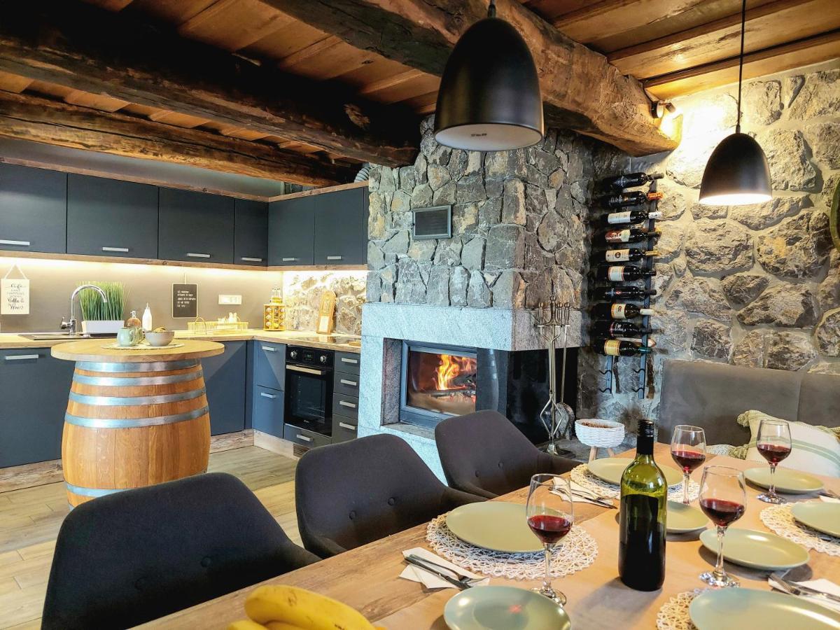 Vineyard Cottage Lan Na Hribu Semic Zewnętrze zdjęcie